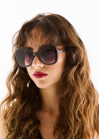 OKKIA ANNA BLACK SUNGLASSES