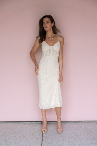 ASTR THE LABEL FLORAL LACE MIDI DRESS - test