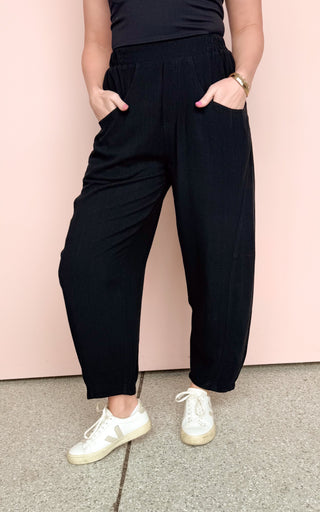 BLUE IVY BLACK LEAH BARREL PANTS