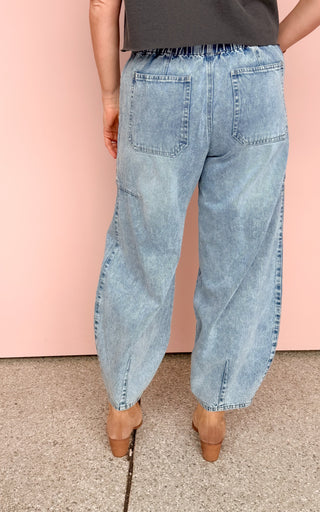 BLUE IVY QUINCY BARREL JEANS