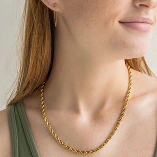 BRENDA GRANDS JEWELRY CHUNKY TWISTED NECKLACE