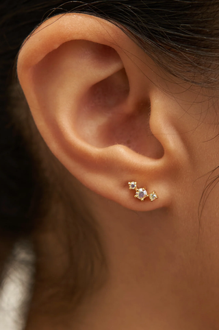 BRENDA GRANDS JEWELRY CRYSTAL STUDS