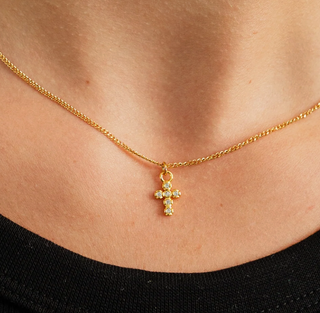 BRENDA GRANDS JEWELRY DAINTY DIAMOND CROSS NECKLACE