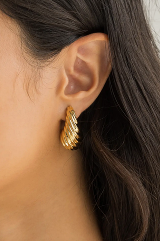 BRENDA GRANDS JEWELRY SHELL DROP EARRINGS