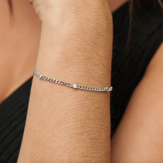 BRENDA GRANDS JEWELRY SILVER DAINTY BRACELET