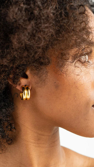 BRENDA GRANDS JEWELRY TWIN GOLD HOOPS