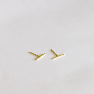 JAX KELLY MINIMALIST BAR EARRING