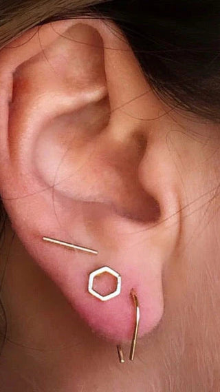 JAX KELLY MINIMALIST BAR EARRING