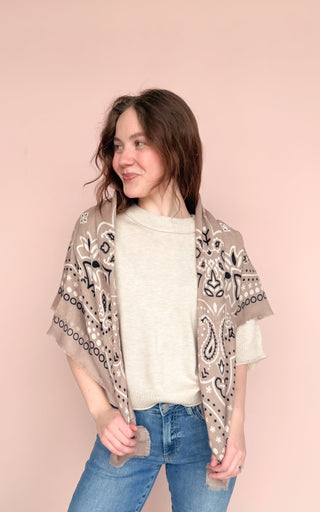 LINETA BEIGE BANDANA SCARF
