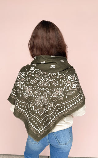LINETA GREEN BANDANA SCARF