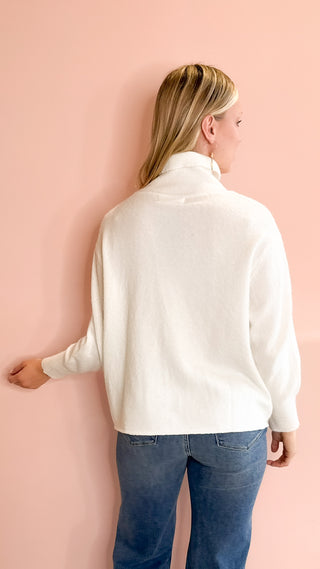 Look By M SLOUCH TURTLENECK SWEATER