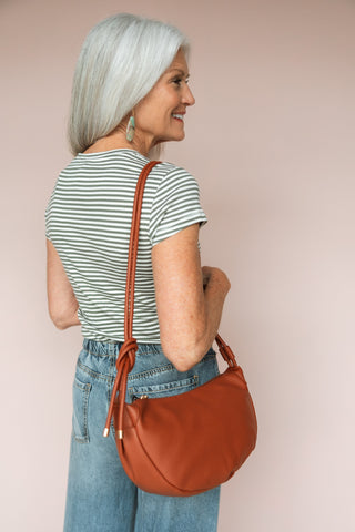 MALI + LILI COGNAC ARIA SLING BAG