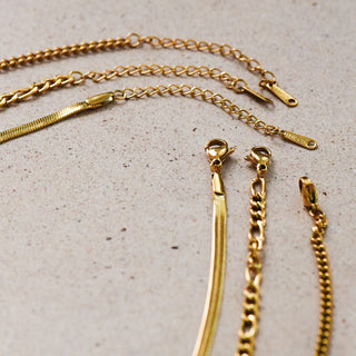 MIA ACCESSORIES URBAN STACK NECKLACE