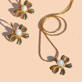 PETER AND JUNE KNOTTY NECKLACE