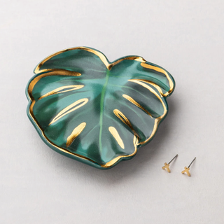 SCOUT LEAF DISH & STUD SET
