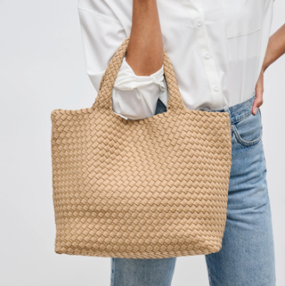 SOL AND SELENE SKY'S THE LIMIT TOTE