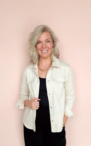 TREND NOTES FAUX SUEDE SHACKET
