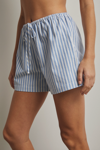 WISHLIST AMANDA SHORTS